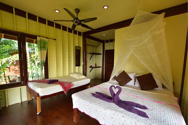 Room 2 of 16