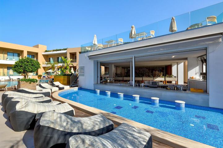 Pool 34 of 67