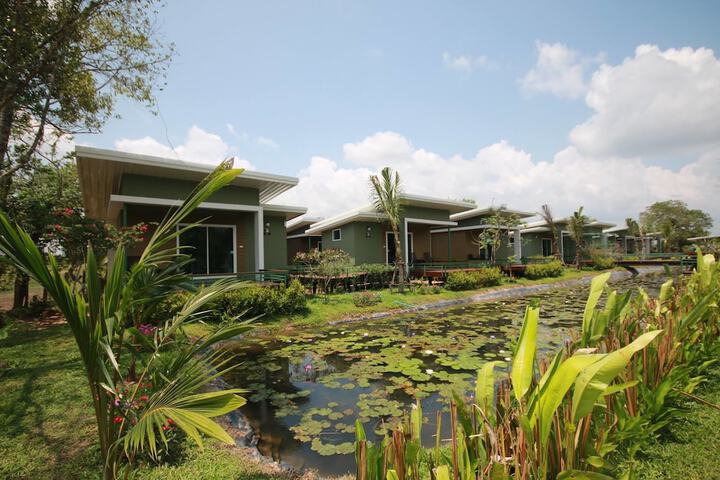 Hotel 5 of 6