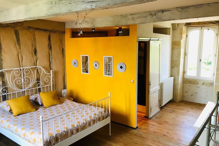 Room 9 of 31