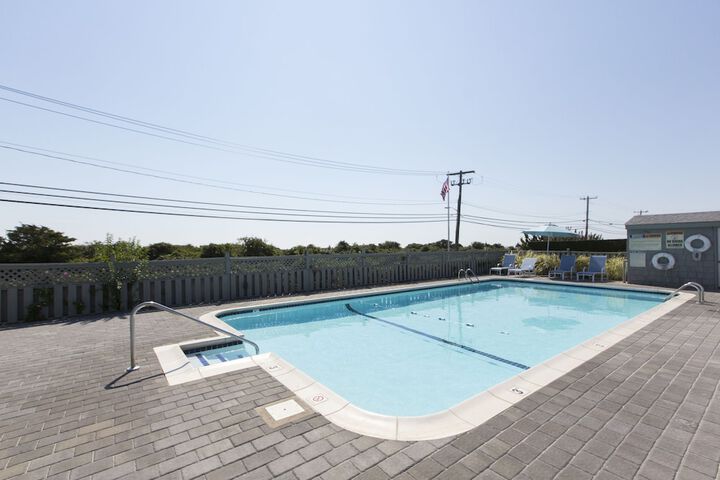 Pool 627 of 663