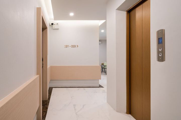 Hotel 3 of 85
