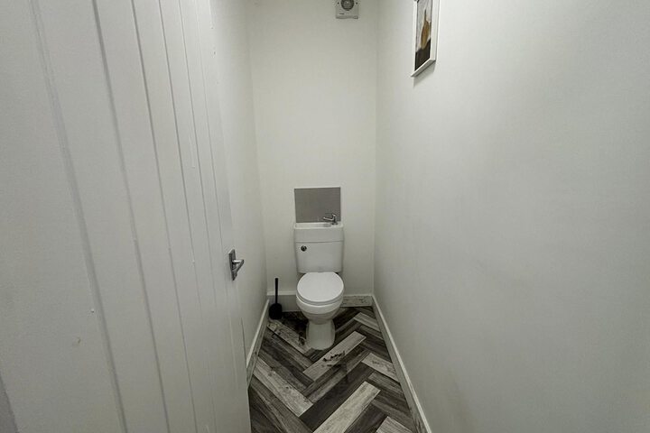 Room 74 of 93
