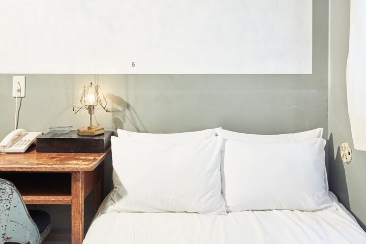 Room 17 of 22