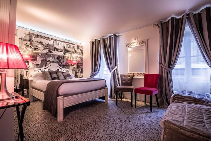 Room 15 of 44
