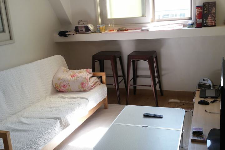 Room 22 of 32