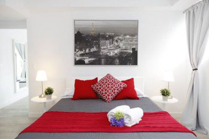 Room 120 of 245