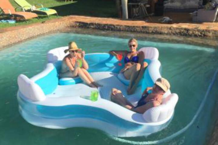 Pool 22 of 63