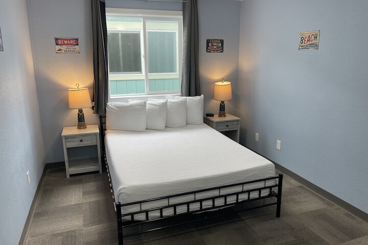Room 44 of 136