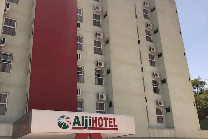 Hotel 31 of 34
