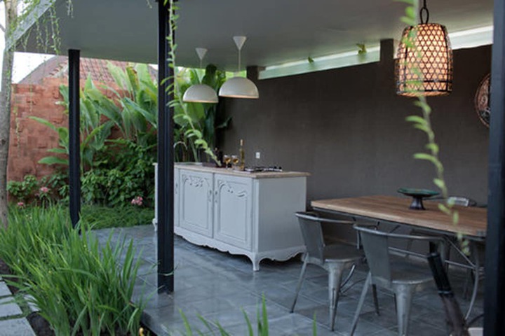 Private kitchenette