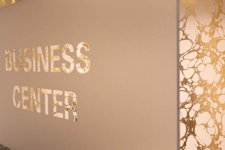 Business Center 46 of 52