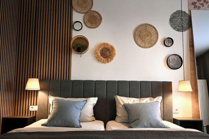 Room 18 of 66