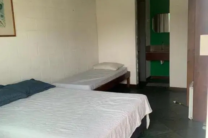 Room 3 of 13