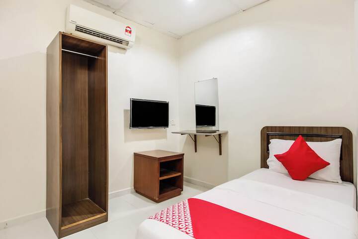 Room 8 of 54
