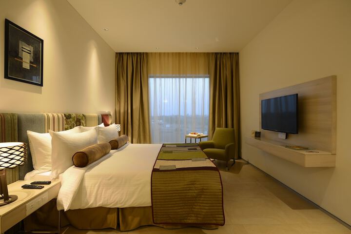 Room 7 of 38