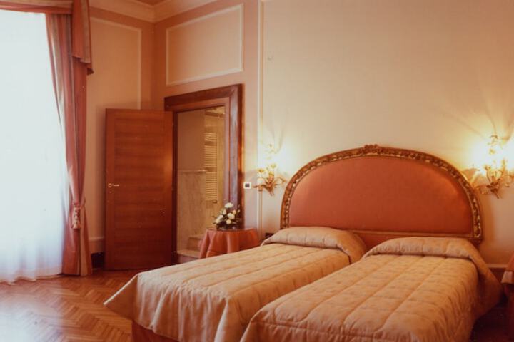 Room 20 of 70