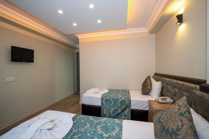 Room 45 of 90
