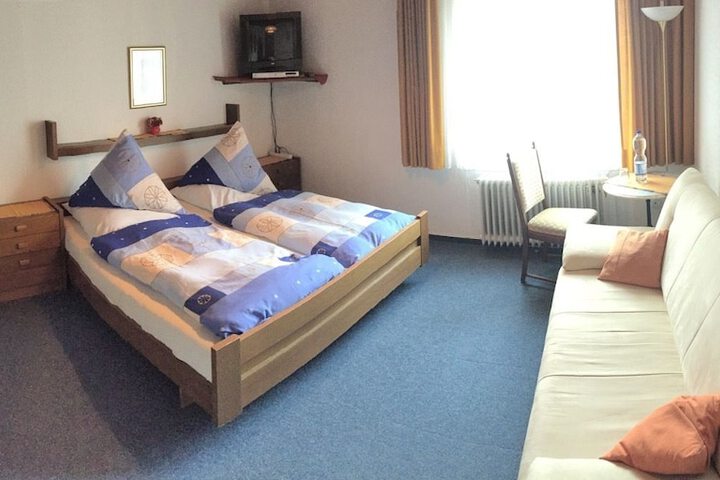 Room 2 of 50