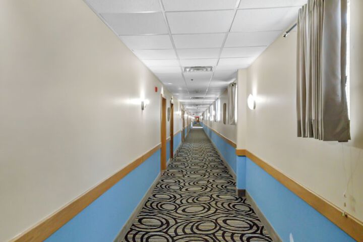 Ballroom/Hall 22 of 29