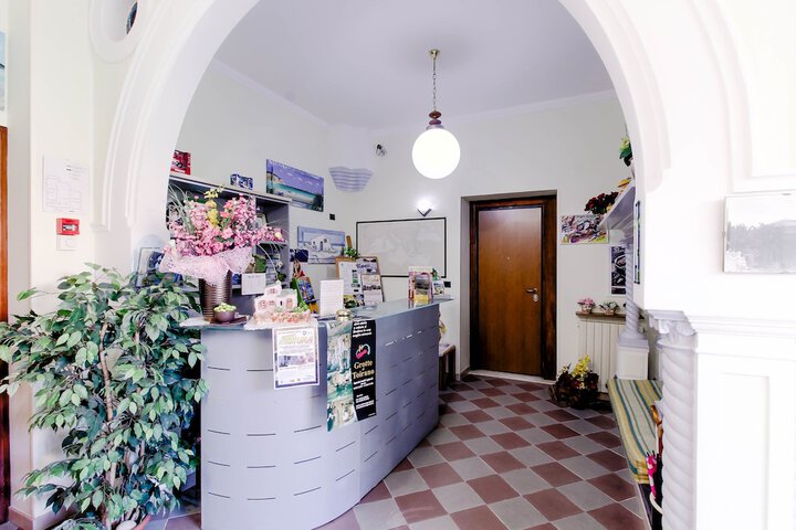 Entrance & Lobby