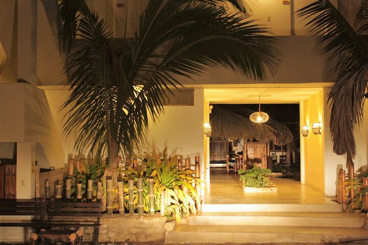 Ballroom/Hall 26 of 41