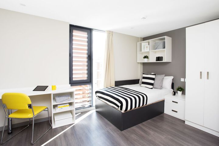Room 5 of 26