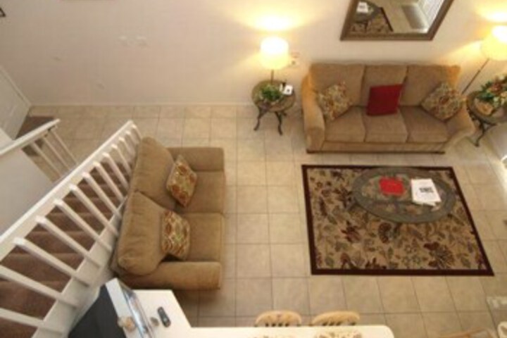 Room 8 of 20