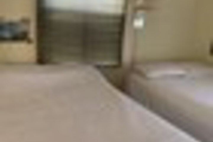 Room 47 of 204