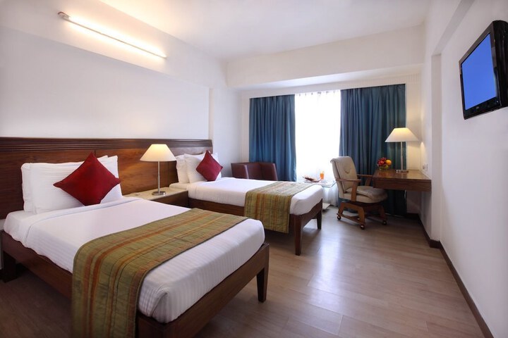 Room 4 of 23