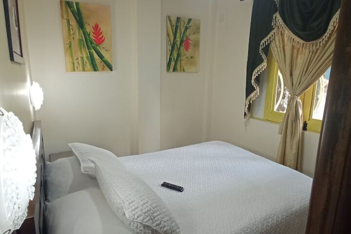 Room 4 of 23