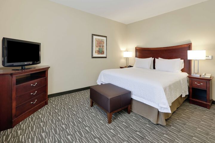 1 King Bed (12 of 16)