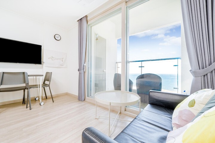 Room 309 of 640