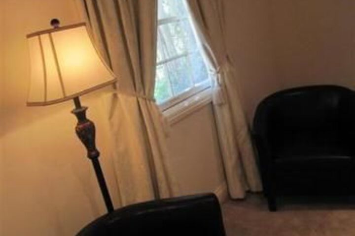 Room 5 of 19