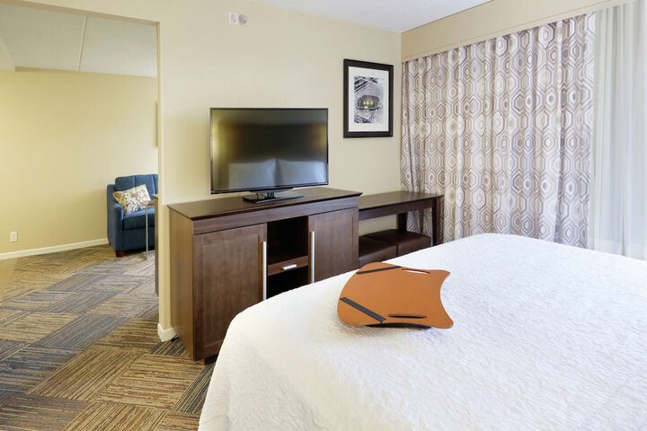 1 King Bed (14 of 28)