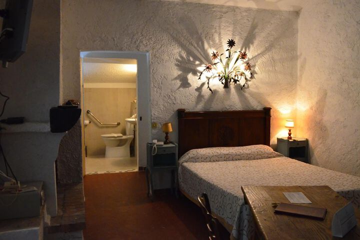 Room 11 of 50