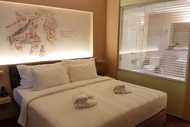 Room 8 of 29