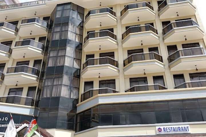 The 818 Hotel Ol Kalou
