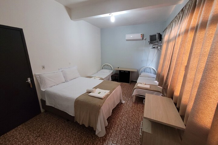 Room 3 of 32