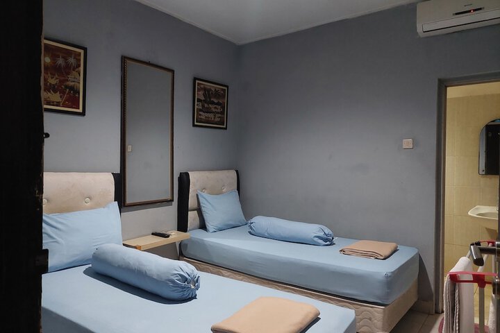 Room 8 of 41