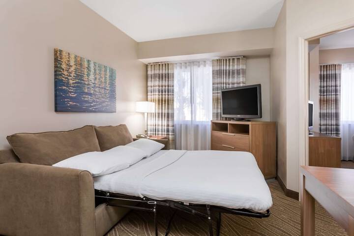 Studio Suite King Bed (7 of 12)