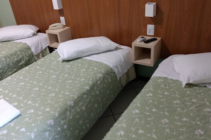 Room 9 of 60