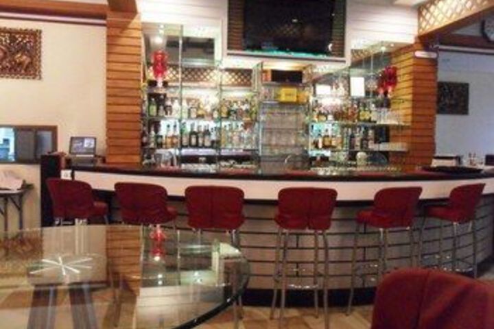 Lounge 39 of 68