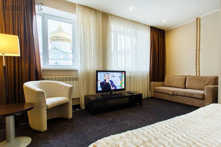Room 28 of 130