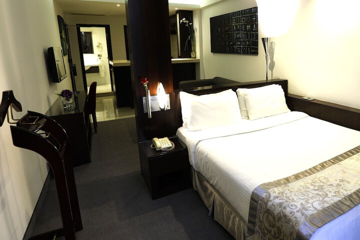 Room 19 of 54