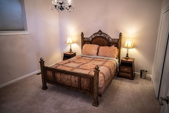 Room 5 of 29
