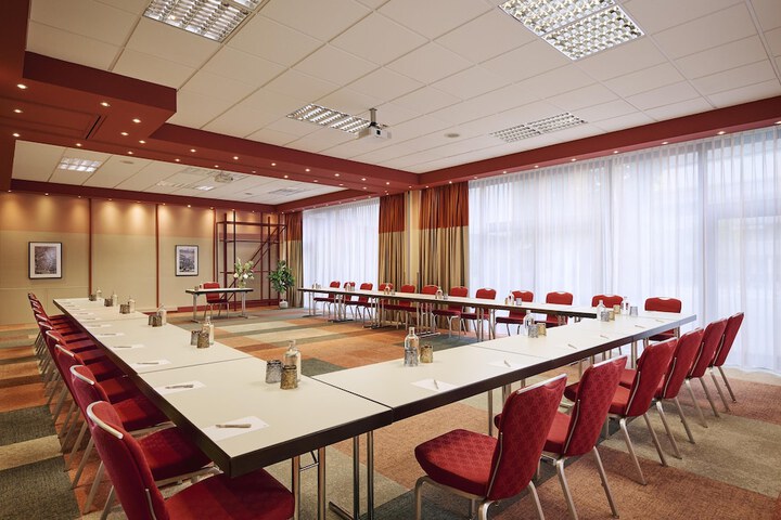 Meeting 26 of 33