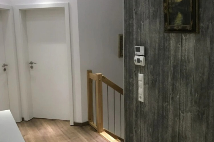 Room 9 of 17
