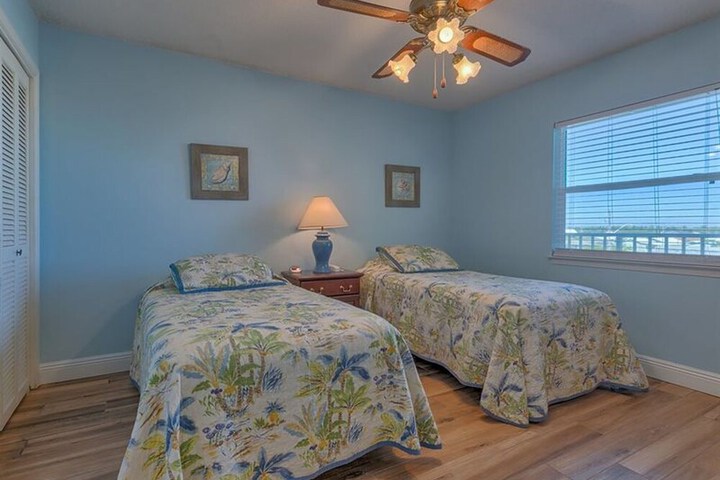 Room 3 of 4