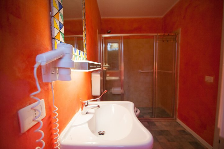 Room 62 of 92